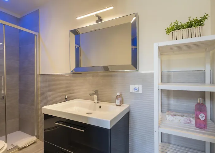 Casa Sonia Centralissimo/ 2 Bagni + Parking Diano Marina